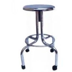 Banco giratorio con rodaja de yoyo y asiento cromado