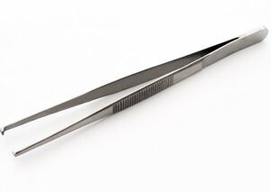 Pinza para disección con dientes 14 cm