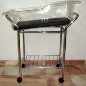 Cunero con bacinete de acrílico